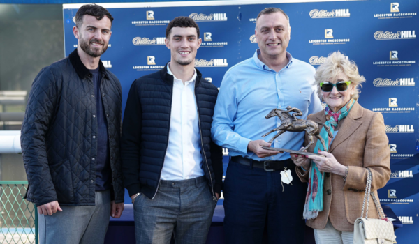 FIRST-EVER TTA RACE DAY WELCOMES 90 GUESTS IN A RELAXED ATMOSPHERE 5 11926 3 600x350 1