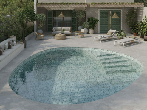 CERAMICS IN SUMMER – TILE OF SPAIN REPORTS ON THE TRENDS 8 Onix Ambient Penta Crystal Turquoise JV 2048x1536 1 493x370 1